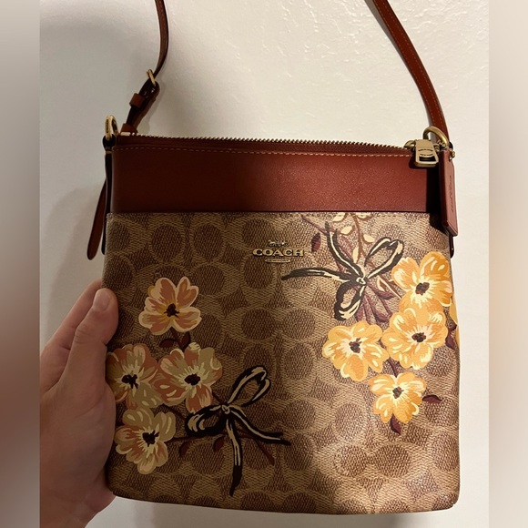 Vintage Coach Prairie Coated Canvas Signature Kitt Crossbody Bag - Picture 2 of 8